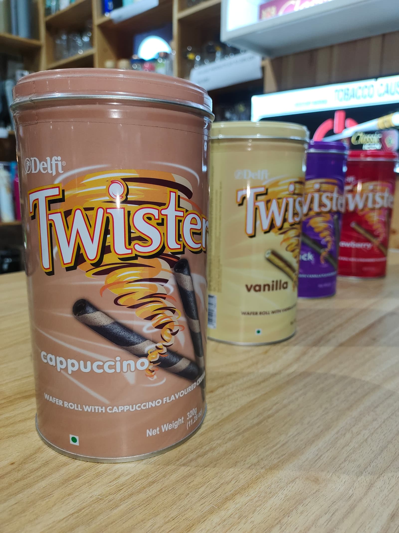 Delfi Twister Black Wafer Roll – Vanilla Cream - Popular Grocery Product in Dehradun